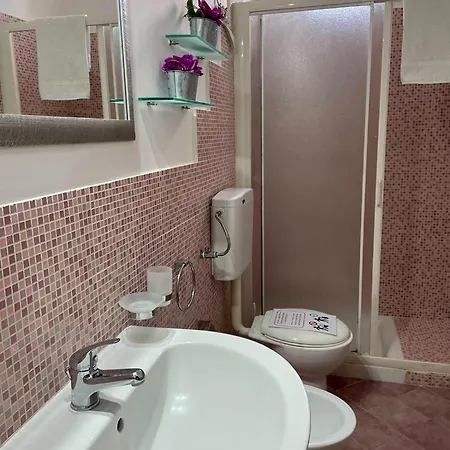 Casa vacanze Strelitzia's House With Heated Pool From December 2024, Private Garden And Private Parking & Wi-fi *