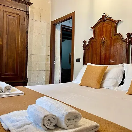 Strelitzia's House With Heated Pool From December 2024, Private Garden And Private Parking & Wi-fi Avola