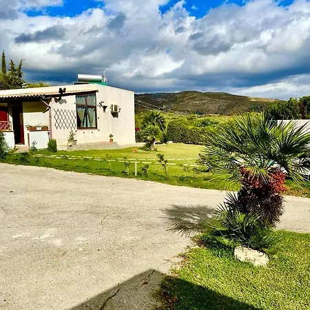 Holiday home Strelitzia's House With Heated Pool From December 2024, Private Garden And Private Parking & Wi-fi *