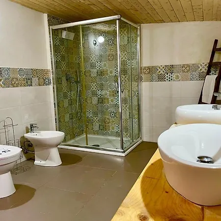 Holiday home Strelitzia's House With Heated Pool From December 2024, Private Garden And Private Parking & Wi-fi Avola