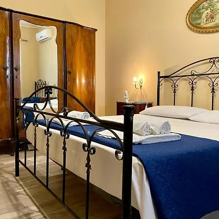 Strelitzia's House With Heated Pool From December 2024, Private Garden And Private Parking & Wi-fi Holiday home Avola